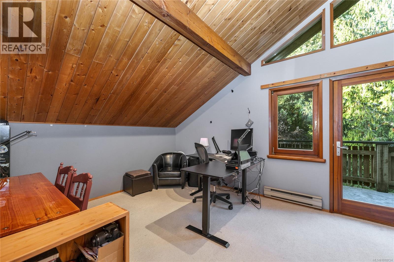 8105 Miracle Close, Youbou