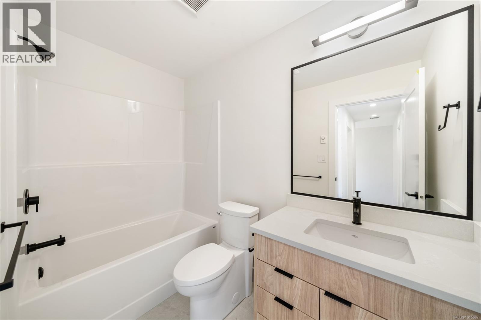  1435 Dolomite Ridge, Langford