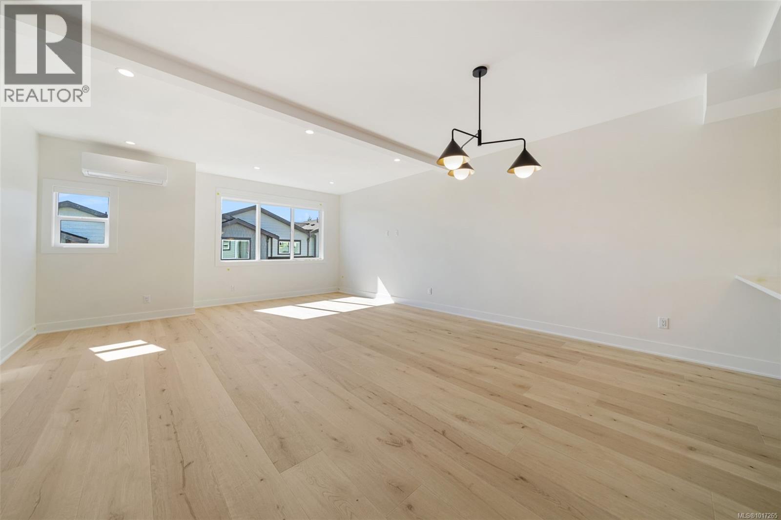  1437 Dolomite Ridge, Langford