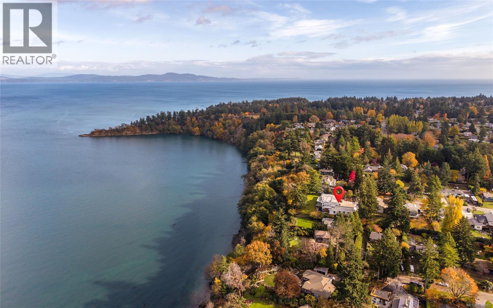  4570 Bissenden Place, Saanich