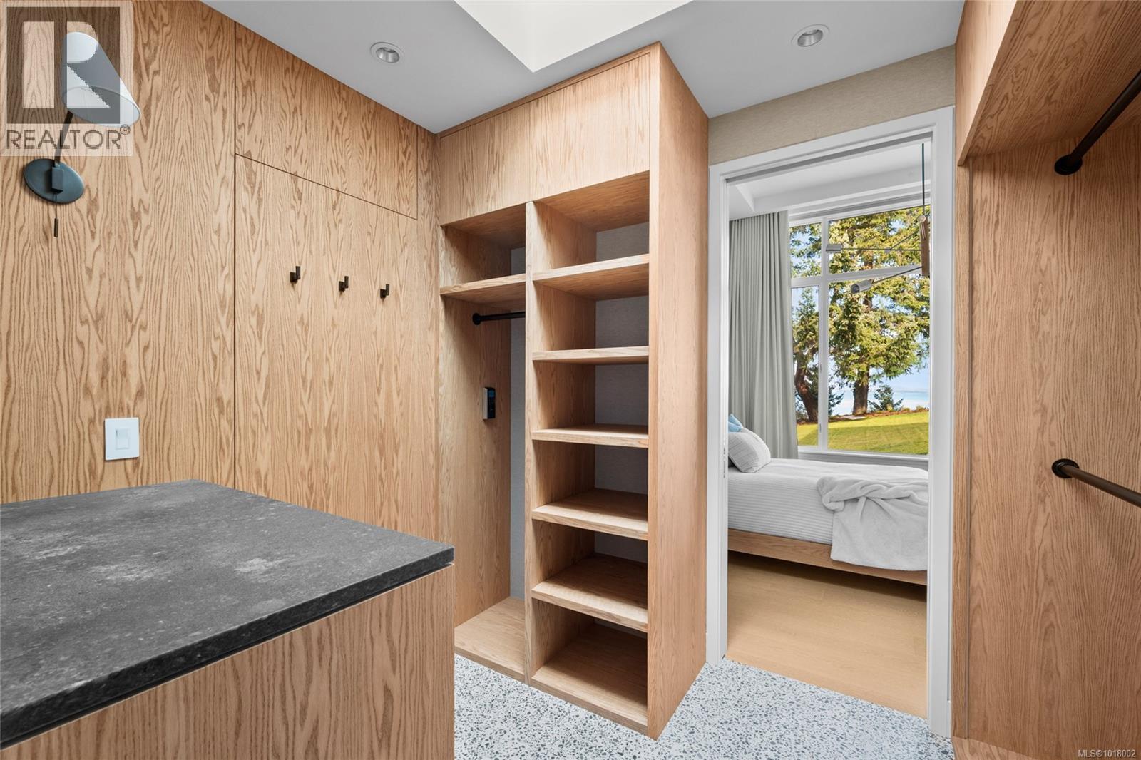  4570 Bissenden Place, Saanich