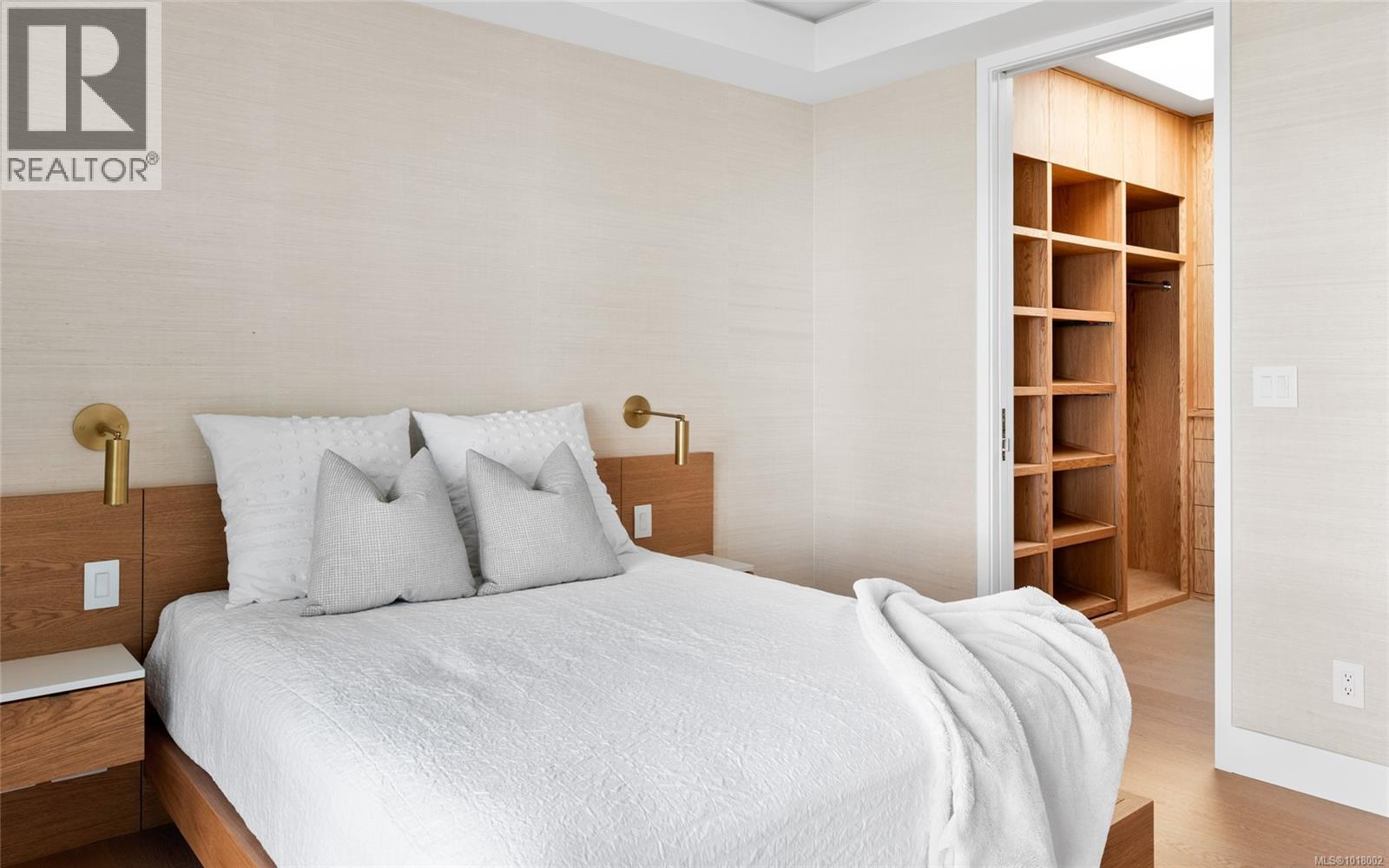  4570 Bissenden Place, Saanich