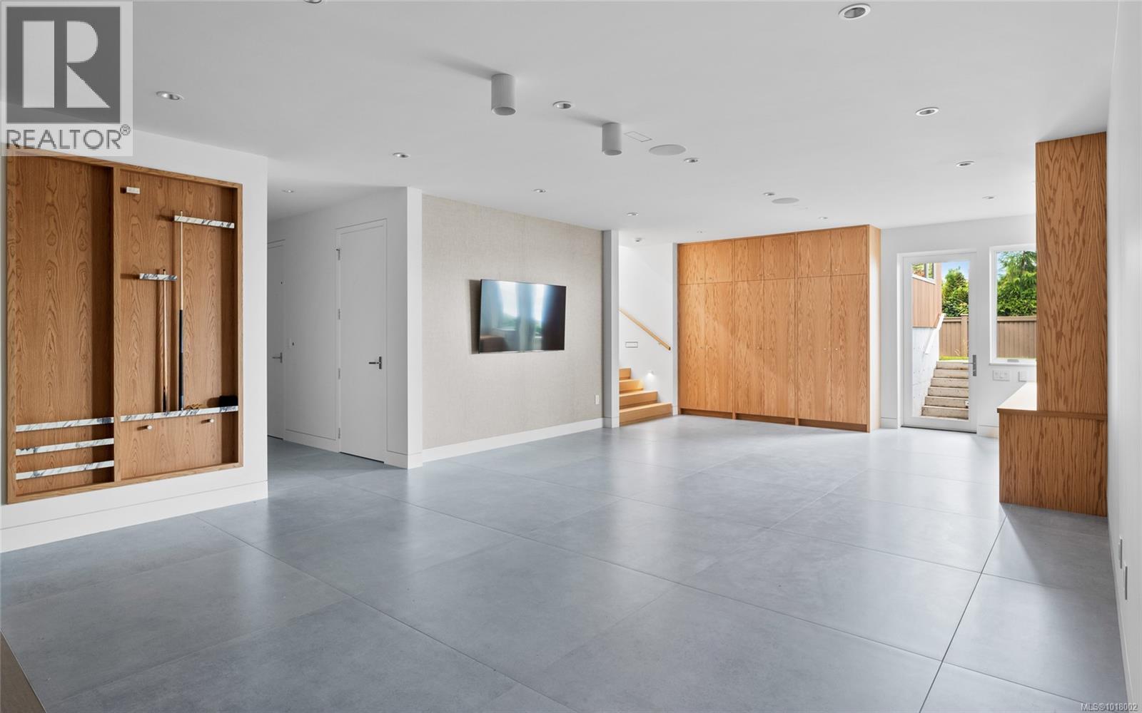  4570 Bissenden Place, Saanich