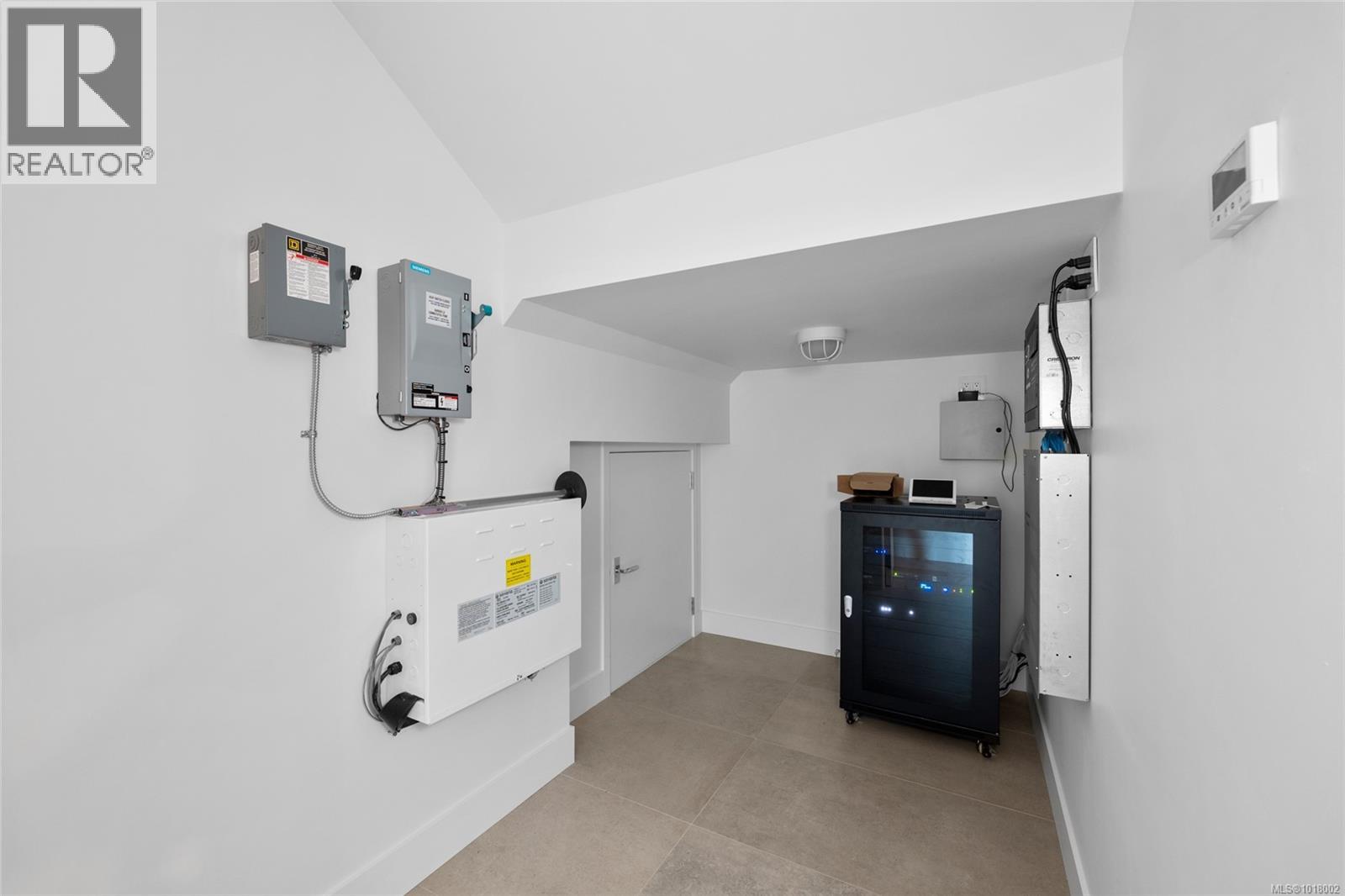  4570 Bissenden Place, Saanich