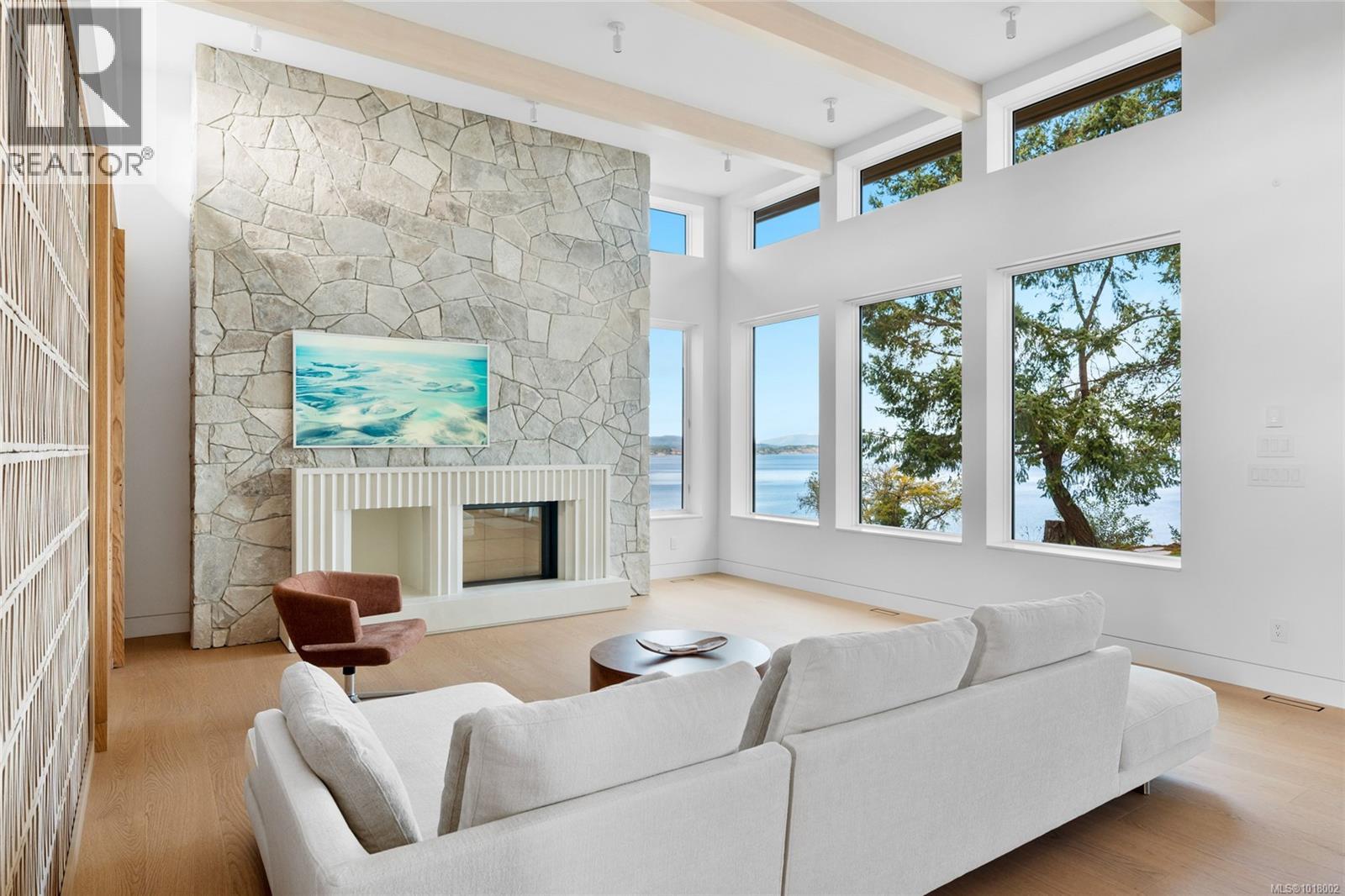  4570 Bissenden Place, Saanich