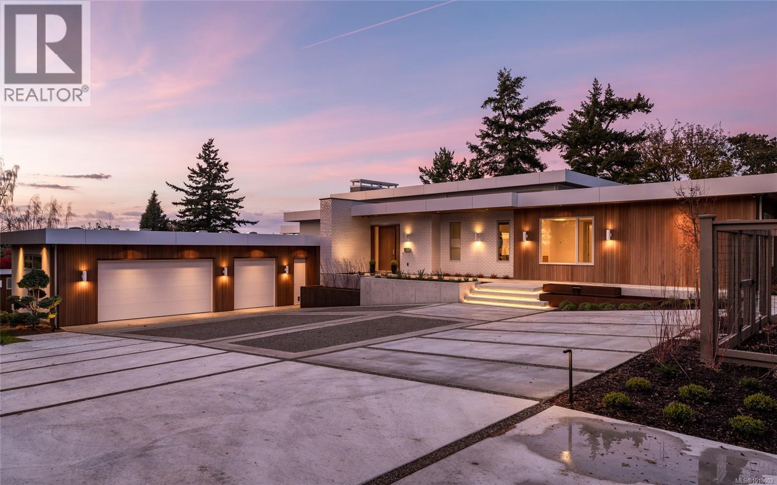  4570 Bissenden Place, Saanich