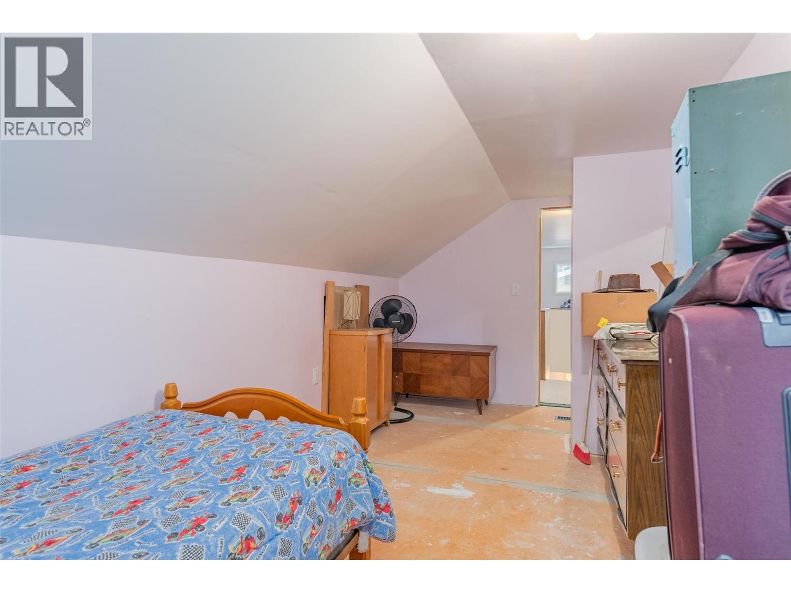 720 11th Avenue, Montrose