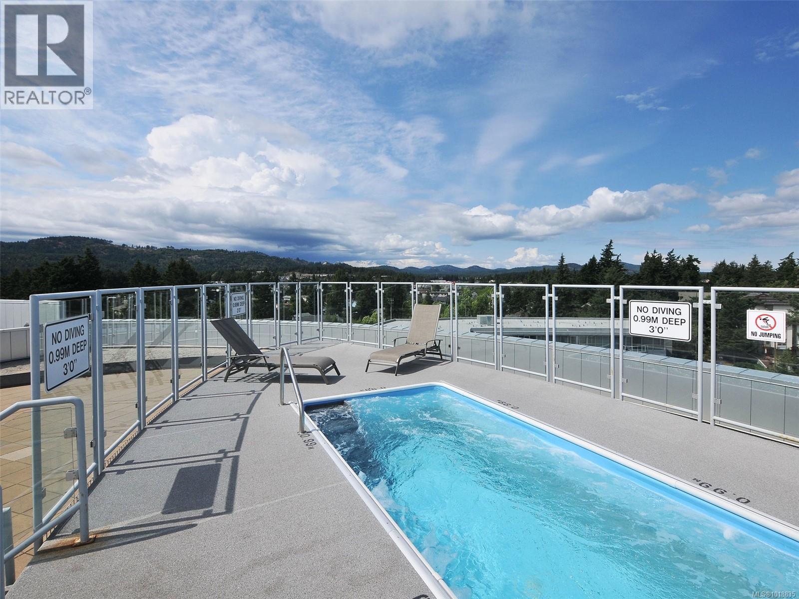 529 2745 Veterans Memorial Parkway, Langford