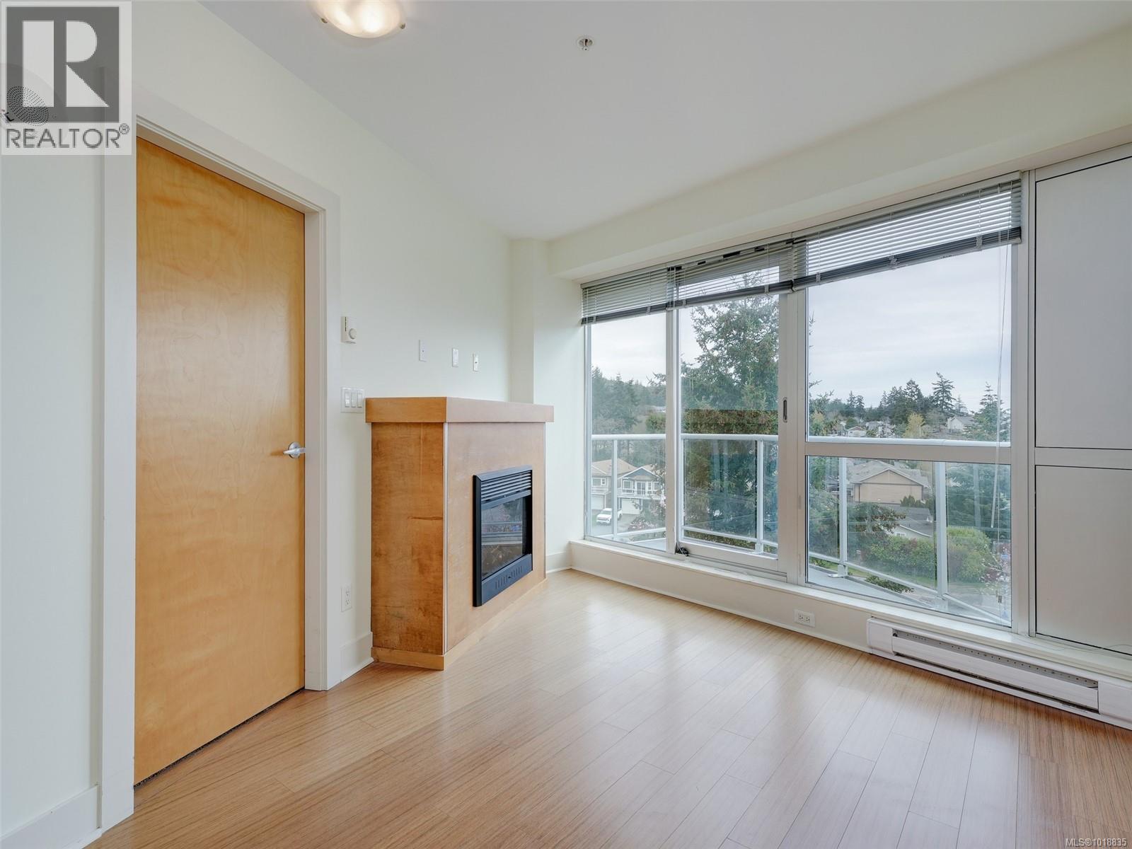 529 2745 Veterans Memorial Parkway, Langford