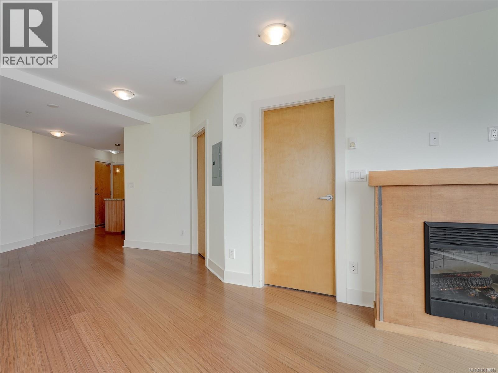 529 2745 Veterans Memorial Parkway, Langford