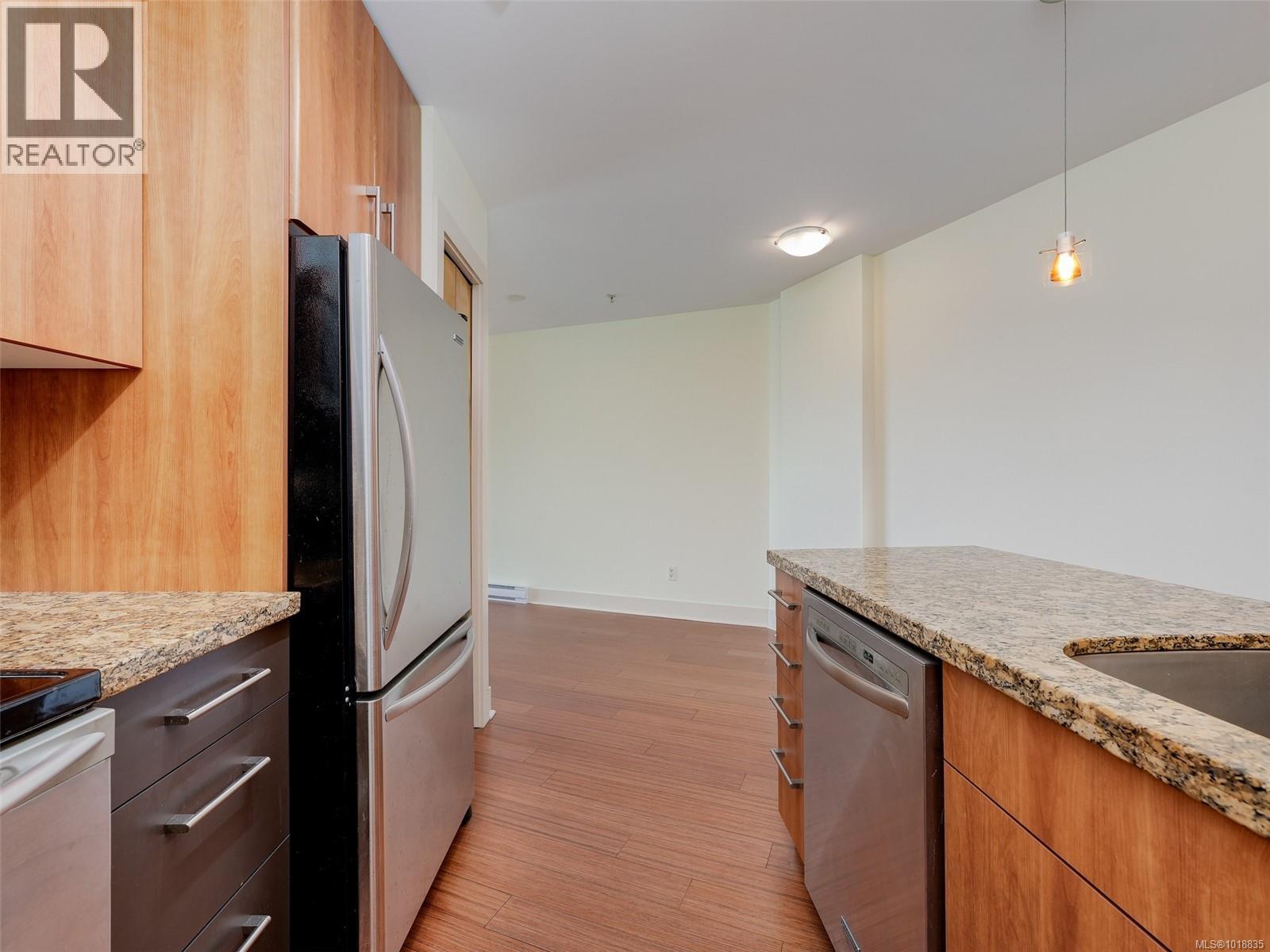 529 2745 Veterans Memorial Parkway, Langford