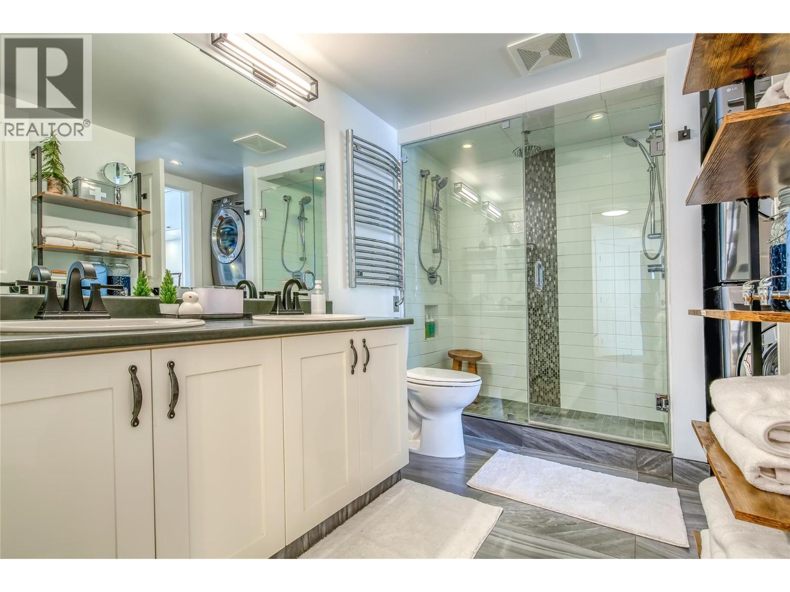 #307 2070 SUMMIT DRIVE - Image 2