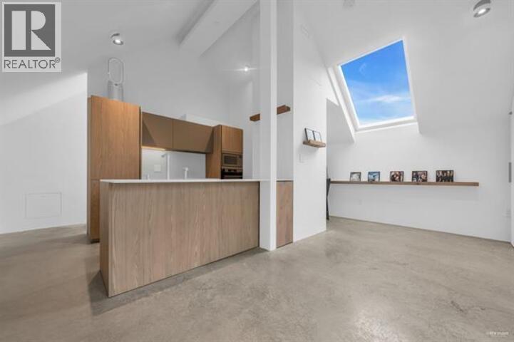 3 829 KEEFER Street - photo 2