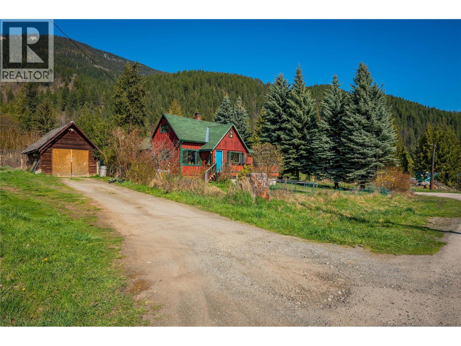 131 Washington Street N, Kaslo