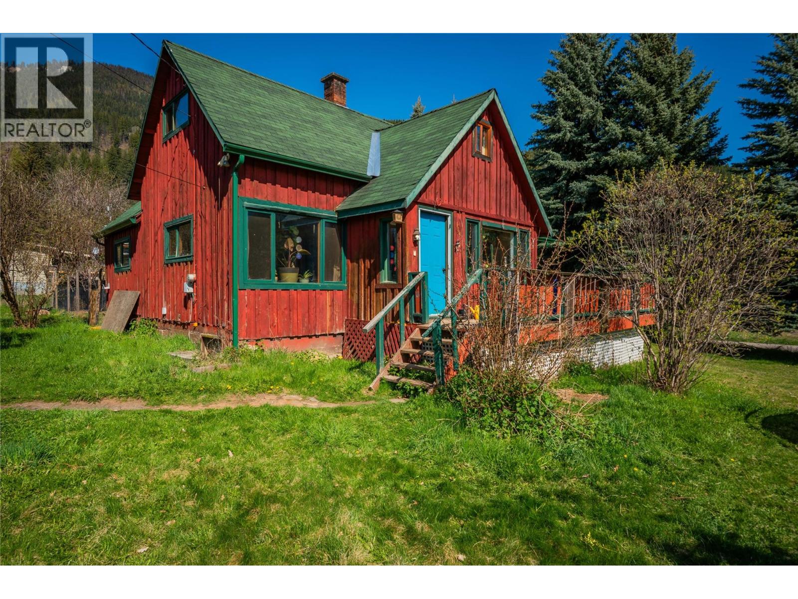 131 Washington Street N, Kaslo