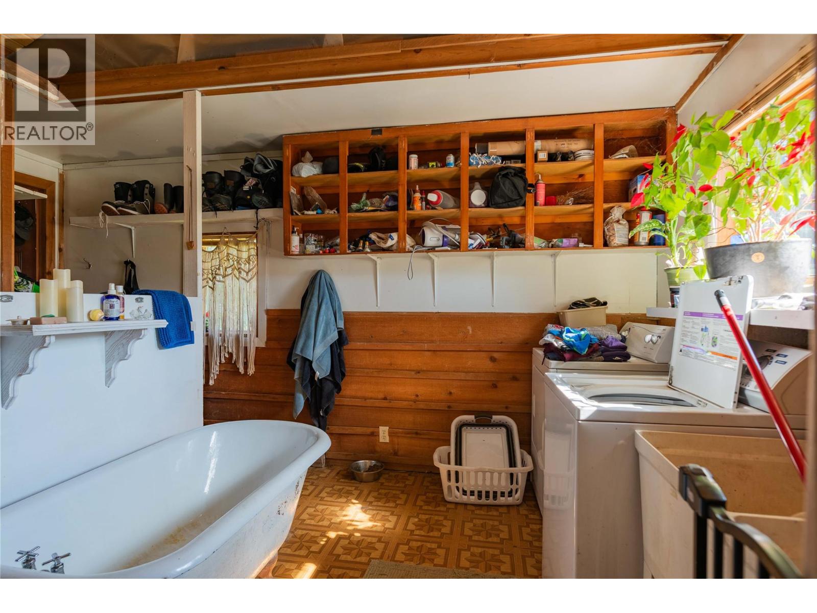 131 Washington Street N, Kaslo