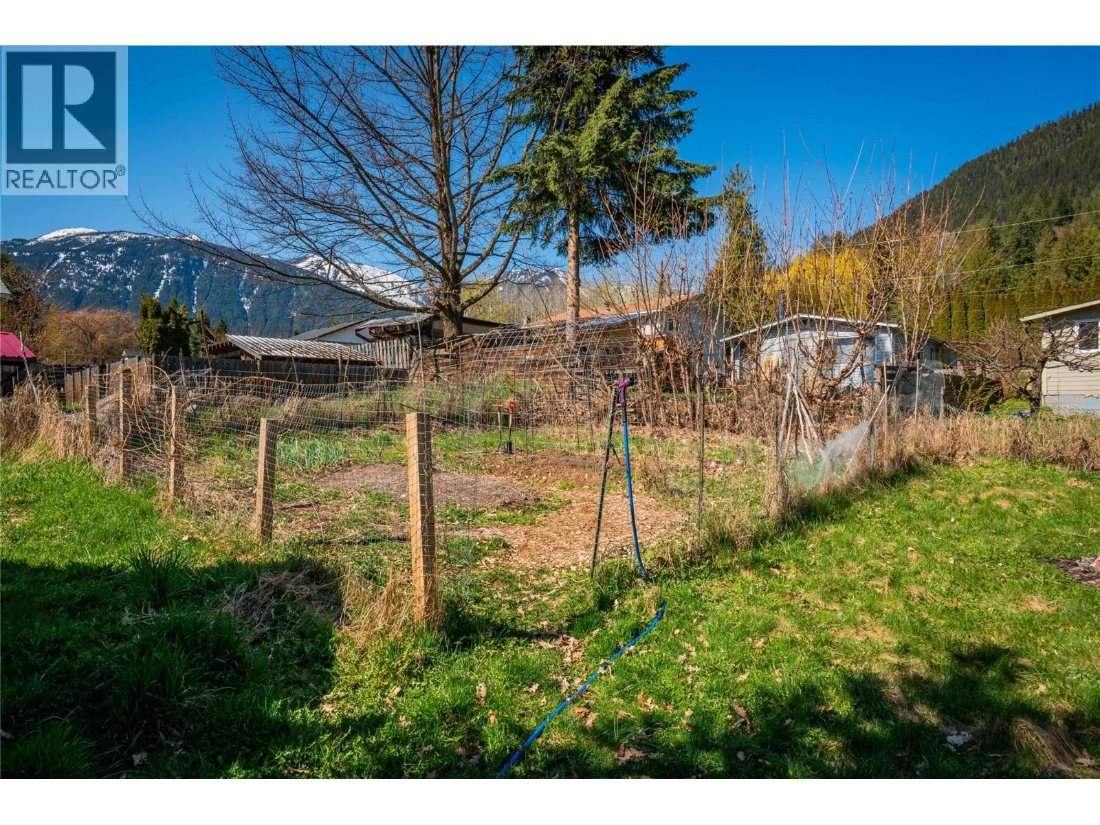 131 Washington Street N, Kaslo
