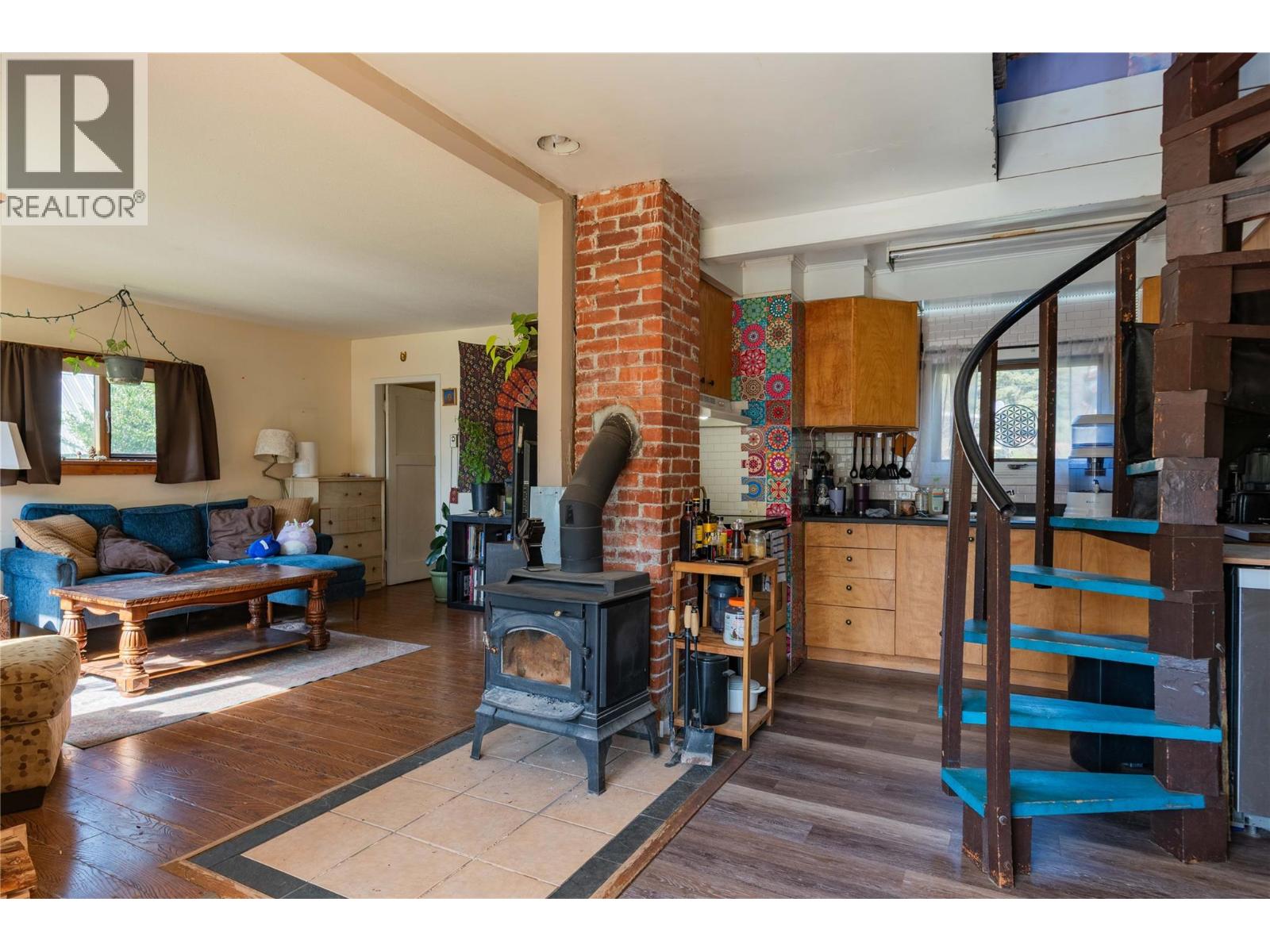 131 Washington Street N, Kaslo