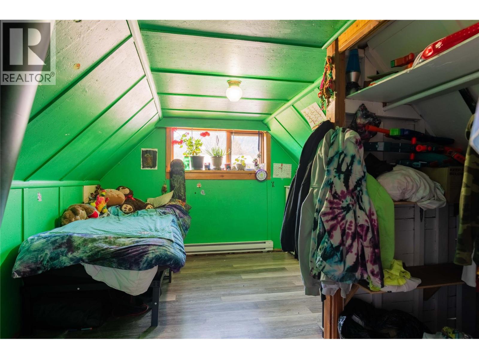 131 Washington Street N, Kaslo