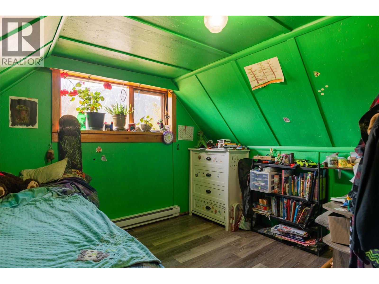 131 Washington Street N, Kaslo