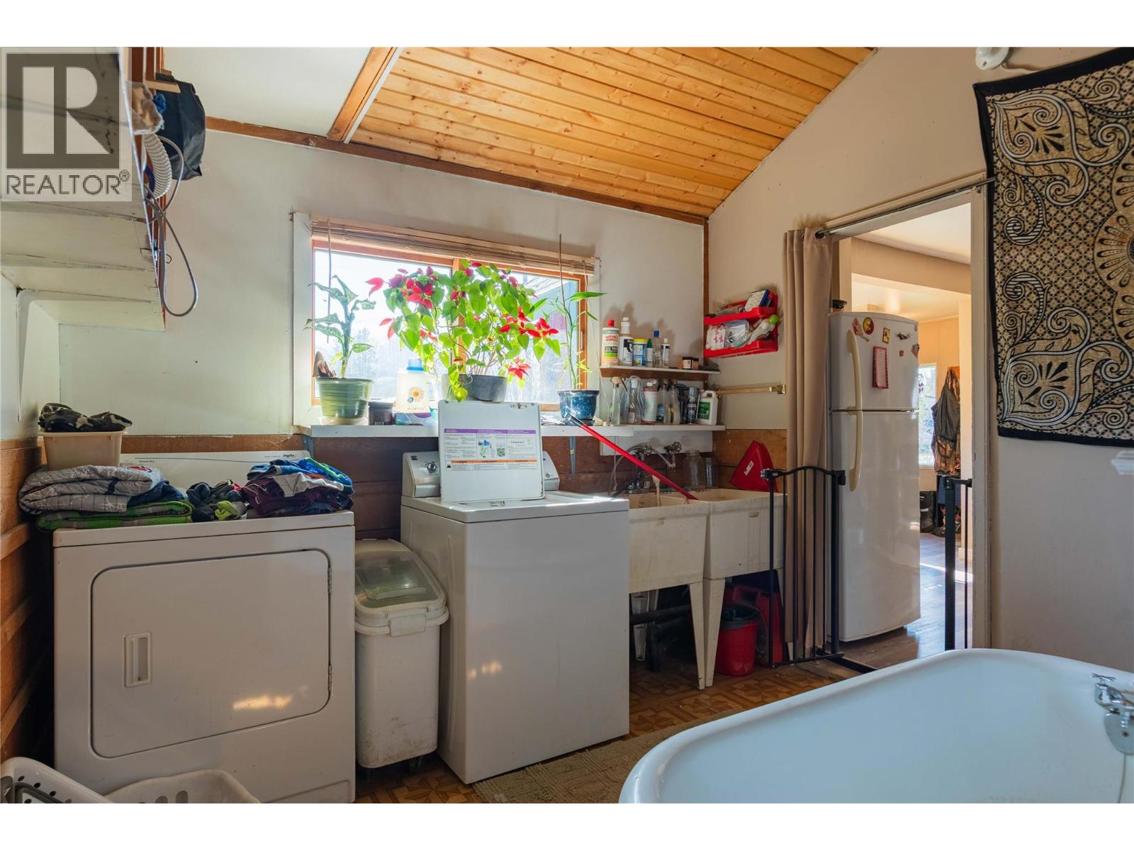 131 Washington Street N, Kaslo