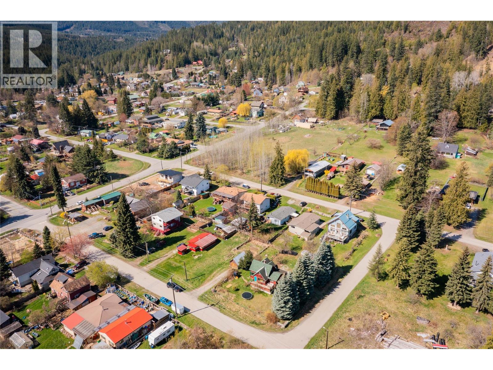 131 Washington Street N, Kaslo