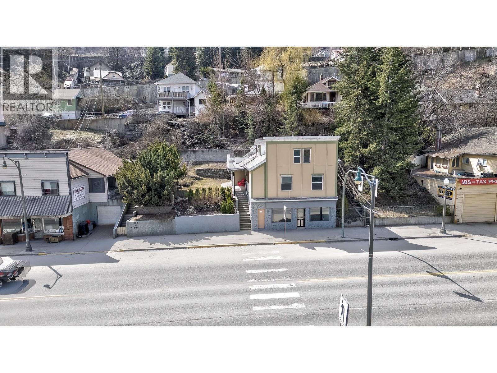 792 Rossland Avenue, Trail