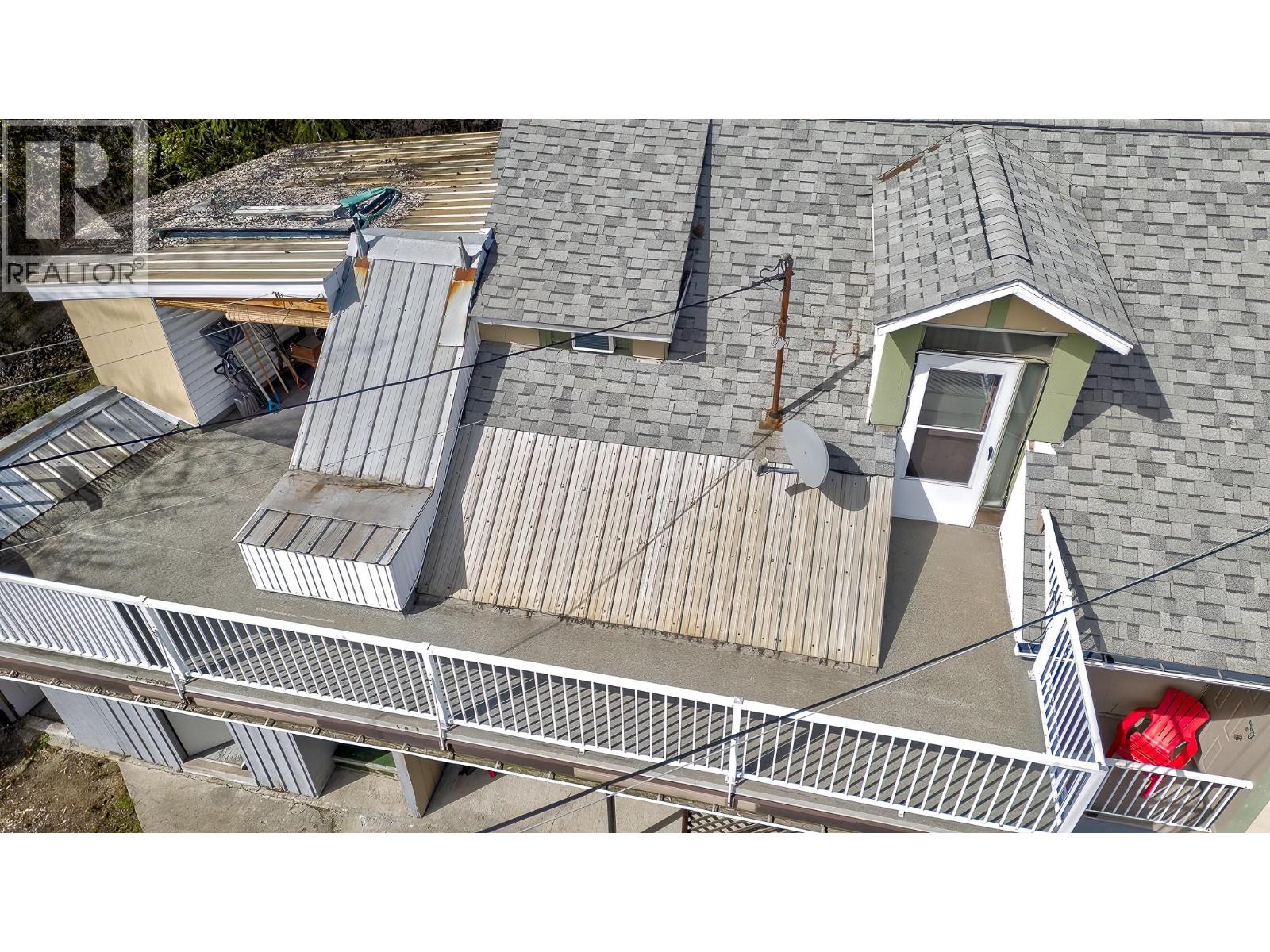 792 Rossland Avenue, Trail