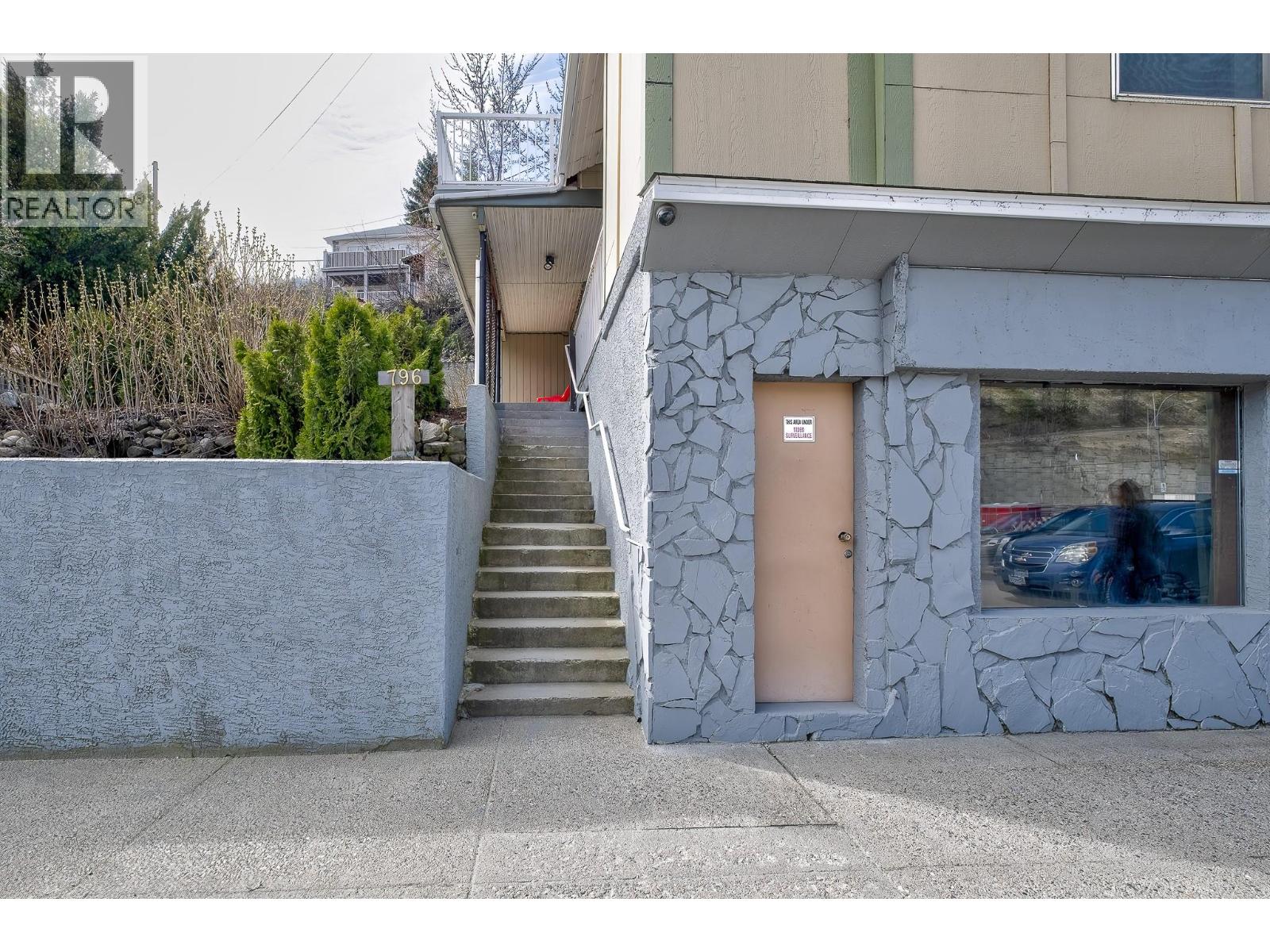 792 Rossland Avenue, Trail