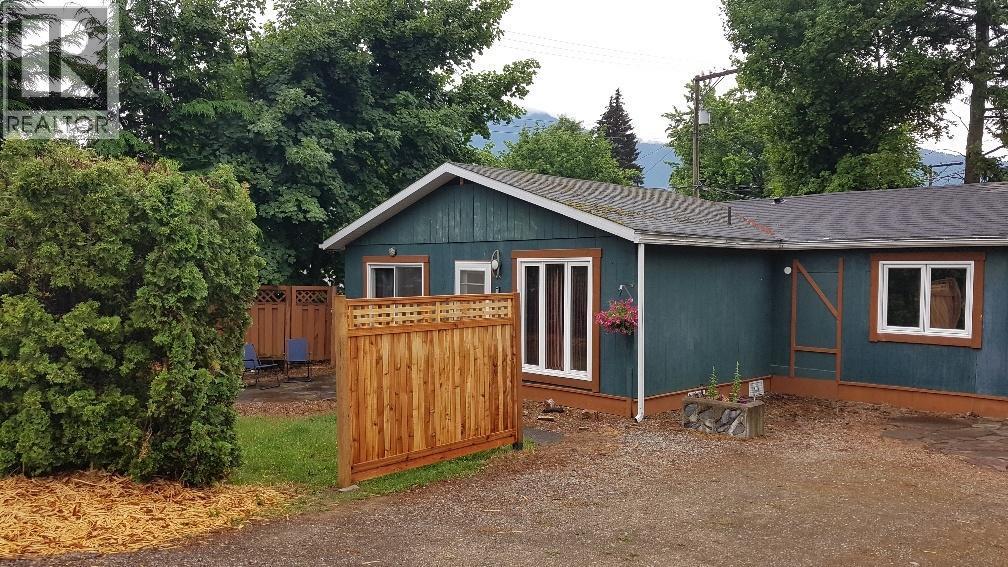 88 1ST  NW Avenue, Nakusp