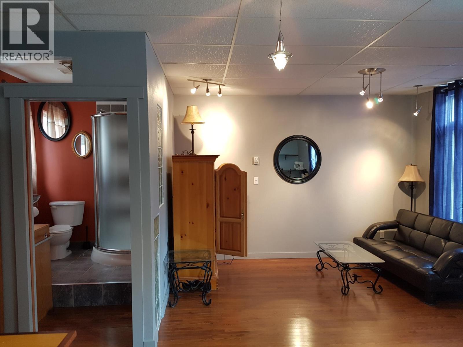 88 1ST  NW Avenue, Nakusp