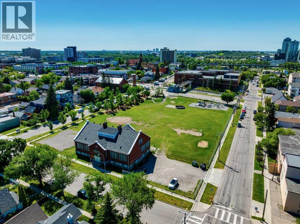 Single Family House for Sale in    Avenue NE Bridgeland/Riverside Calgary 