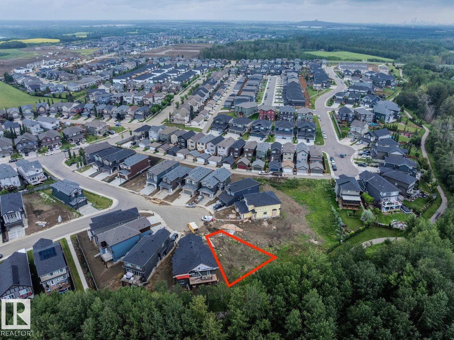 1127 GYRFALCON CR NW, Edmonton