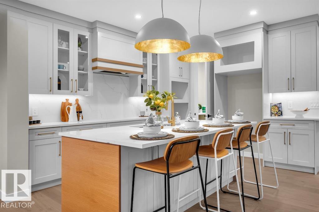 1127 GYRFALCON CR NW, Edmonton