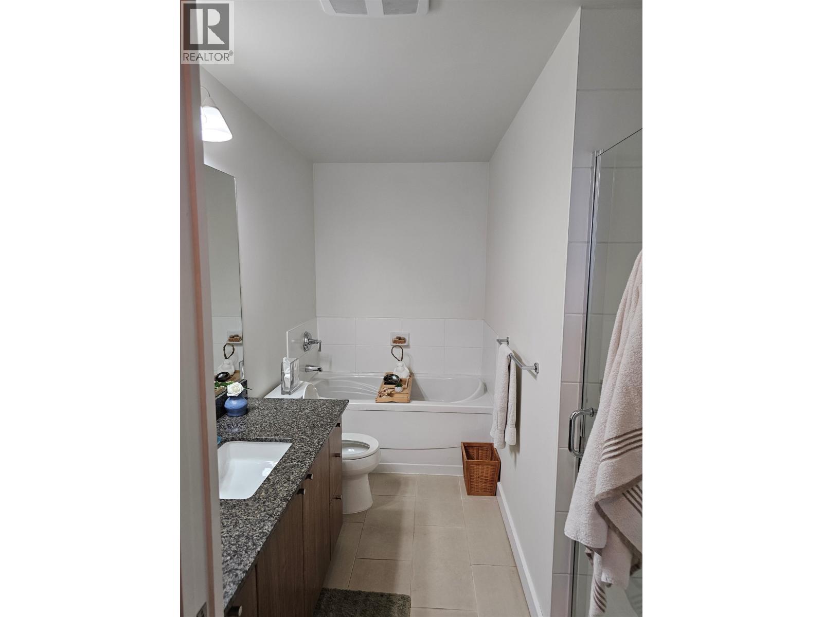 301 240 FRANCIS WAY, New Westminster