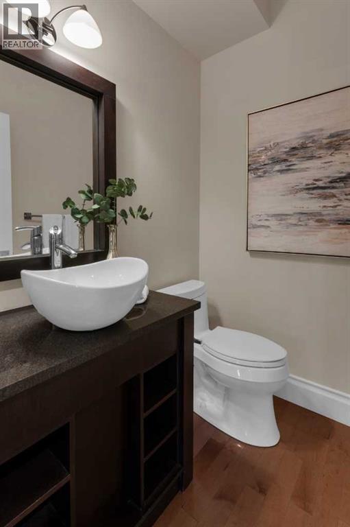 Single Family House for Sale in   Avenue SW Altadore Calgary 