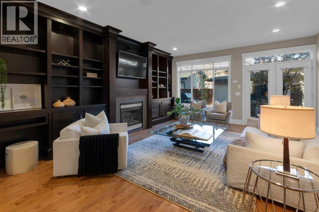 Single Family House for Sale in   Avenue SW Altadore Calgary 