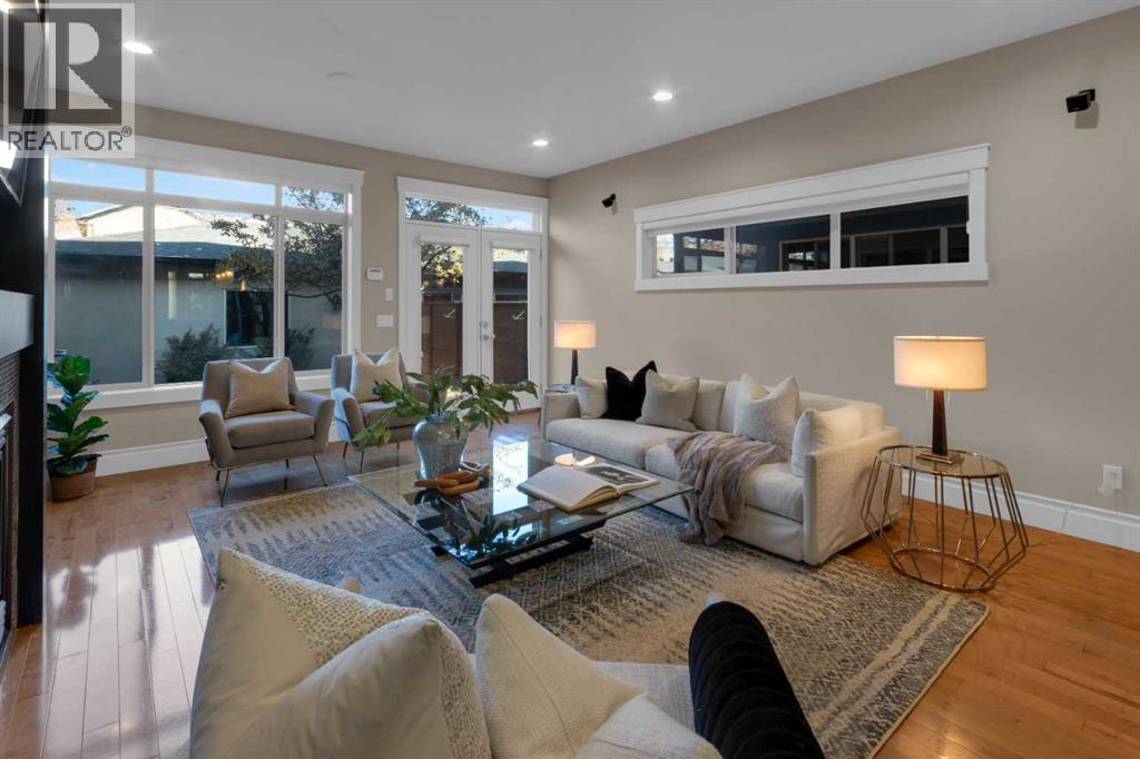 Single Family House for Sale in   Avenue SW Altadore Calgary 