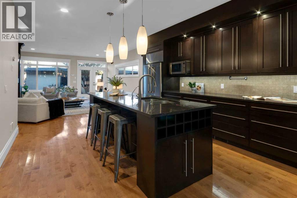 Single Family House for Sale in   Avenue SW Altadore Calgary 