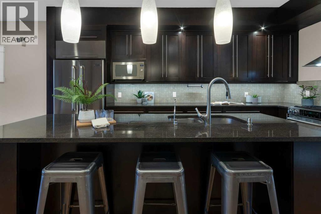 Single Family House for Sale in   Avenue SW Altadore Calgary 