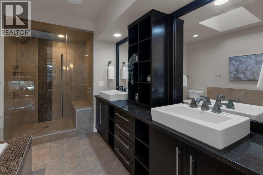 Single Family House for Sale in   Avenue SW Altadore Calgary 