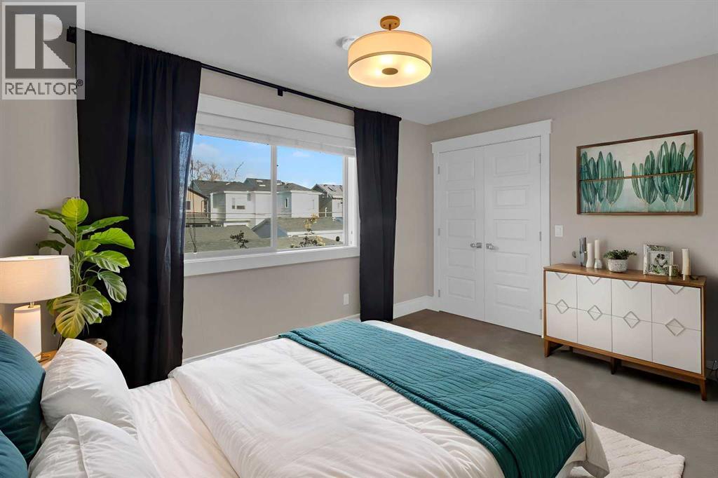 Single Family House for Sale in   Avenue SW Altadore Calgary 