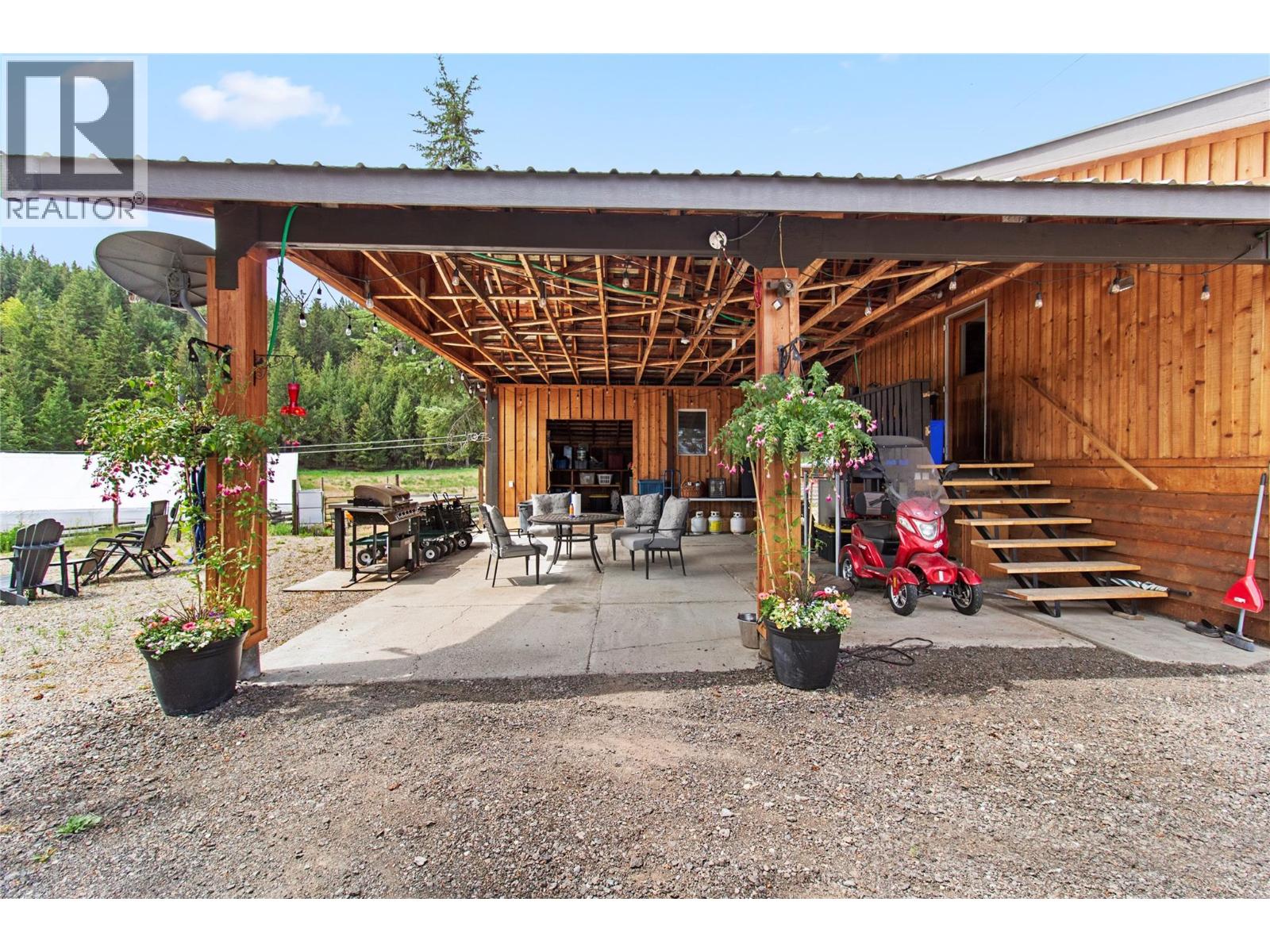 199 Old Black Mine Road, Princeton