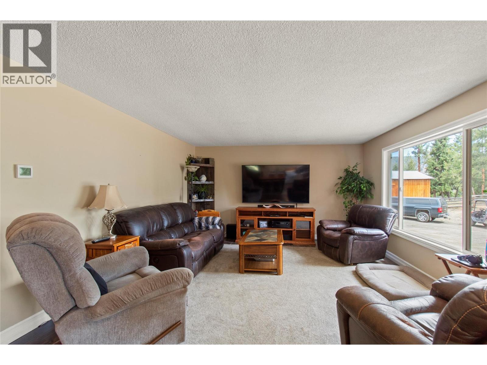 199 Old Black Mine Road, Princeton