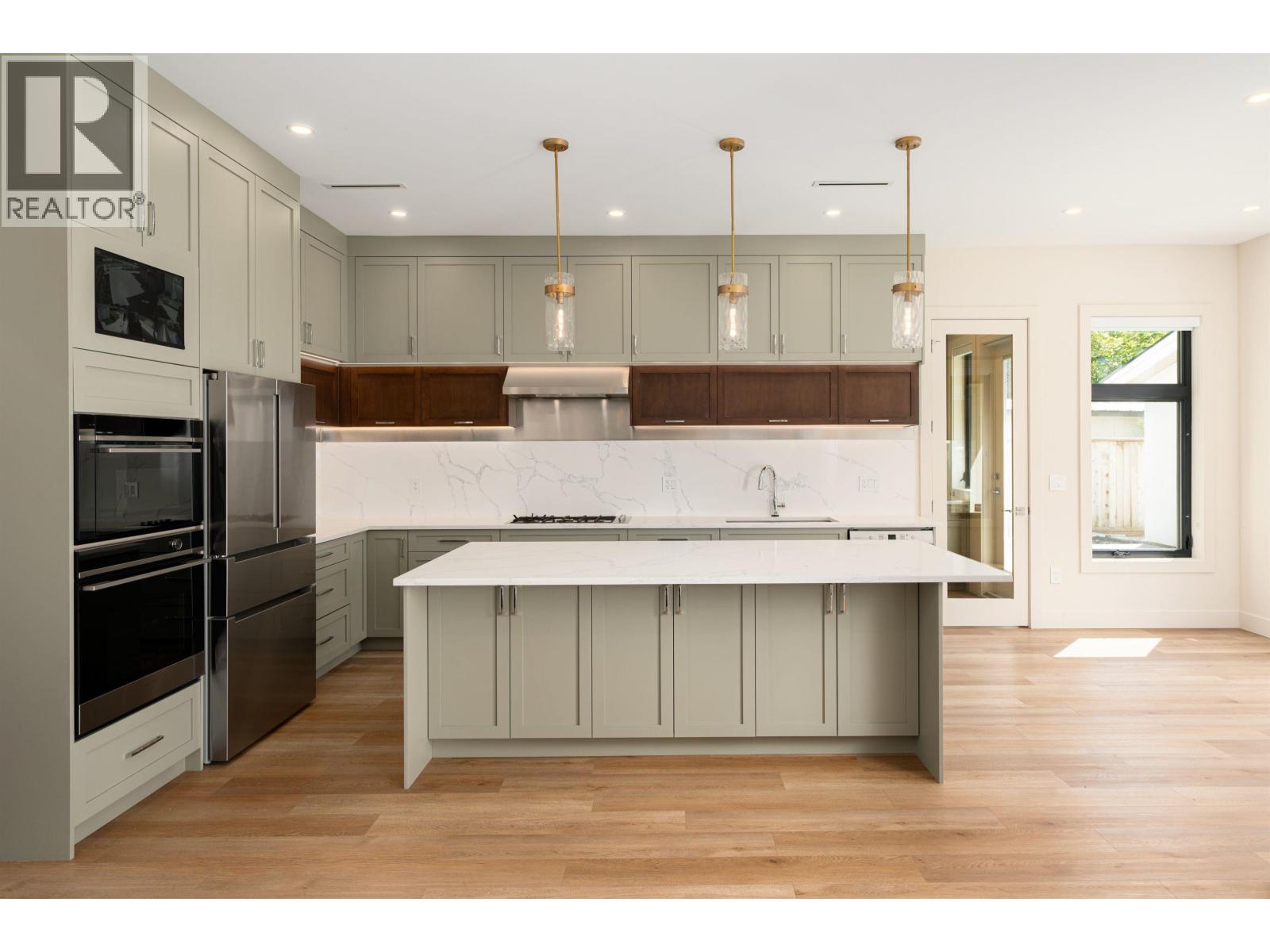 9551 RYAN Crescent, Richmond