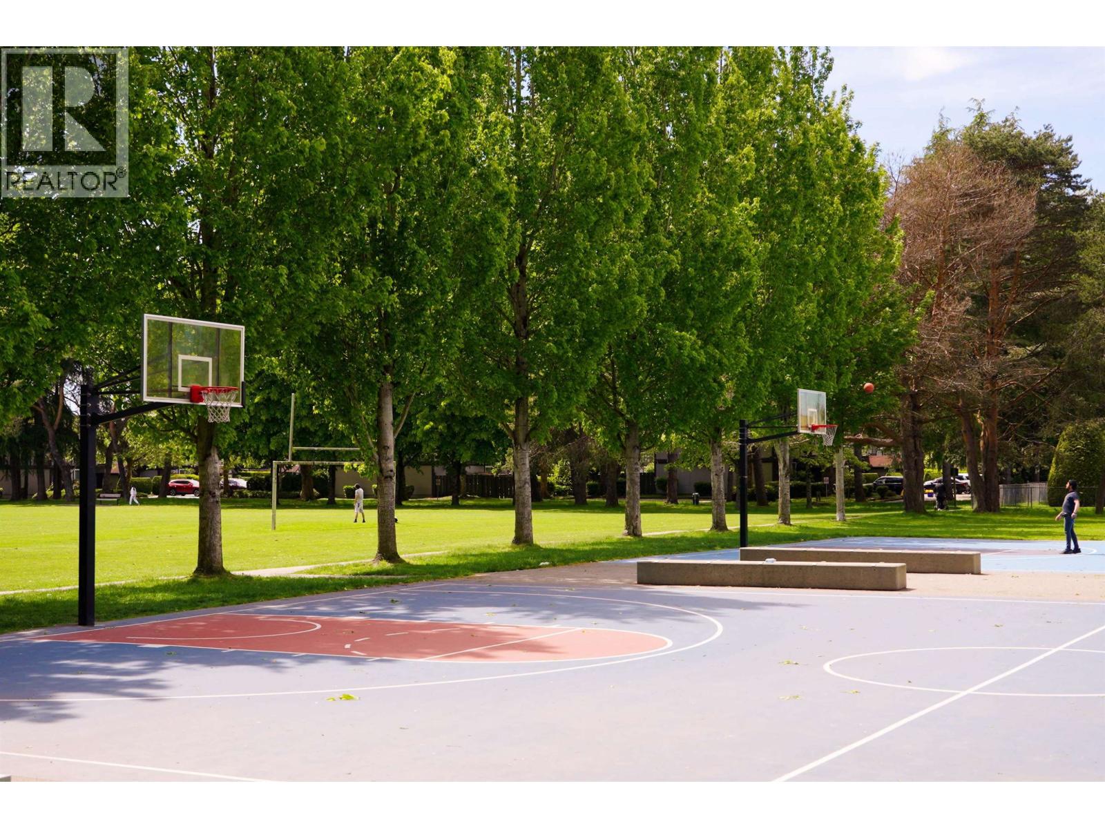 9551 RYAN Crescent, Richmond