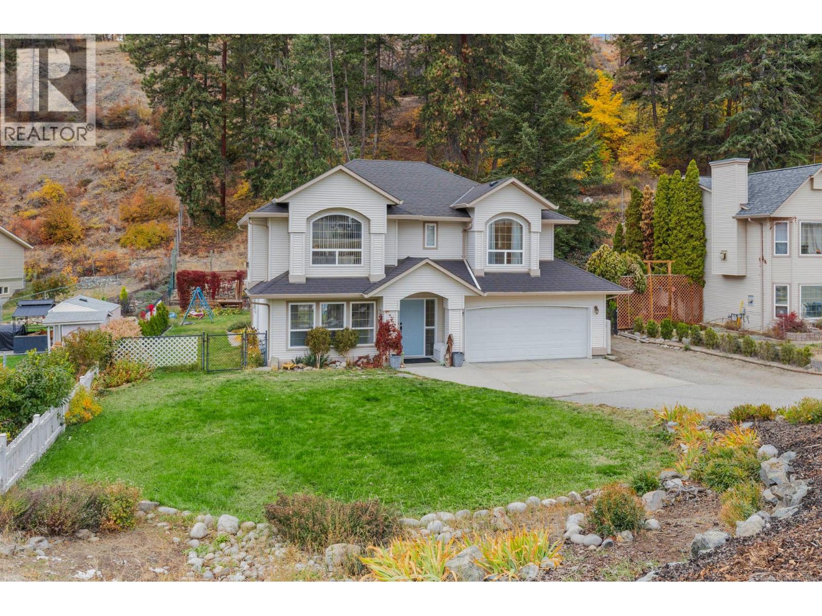 5817 Victoria Street, Peachland