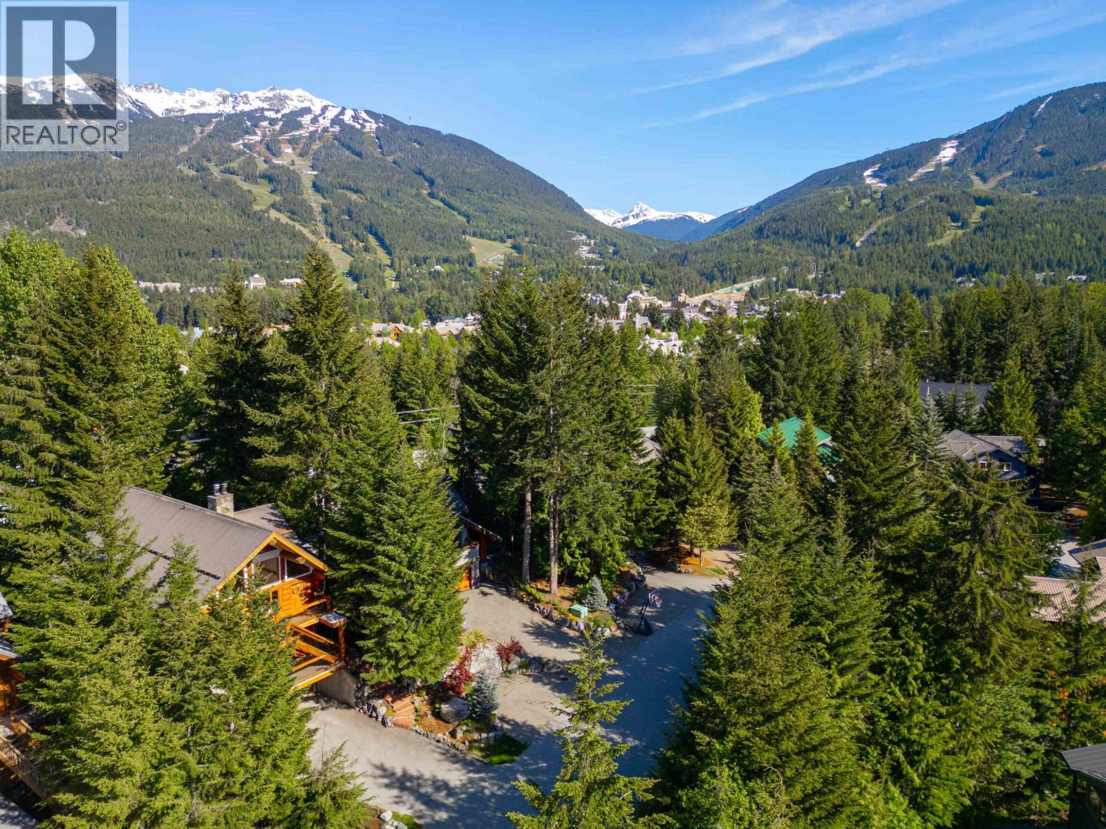 6252 BISHOP WAY, Whistler