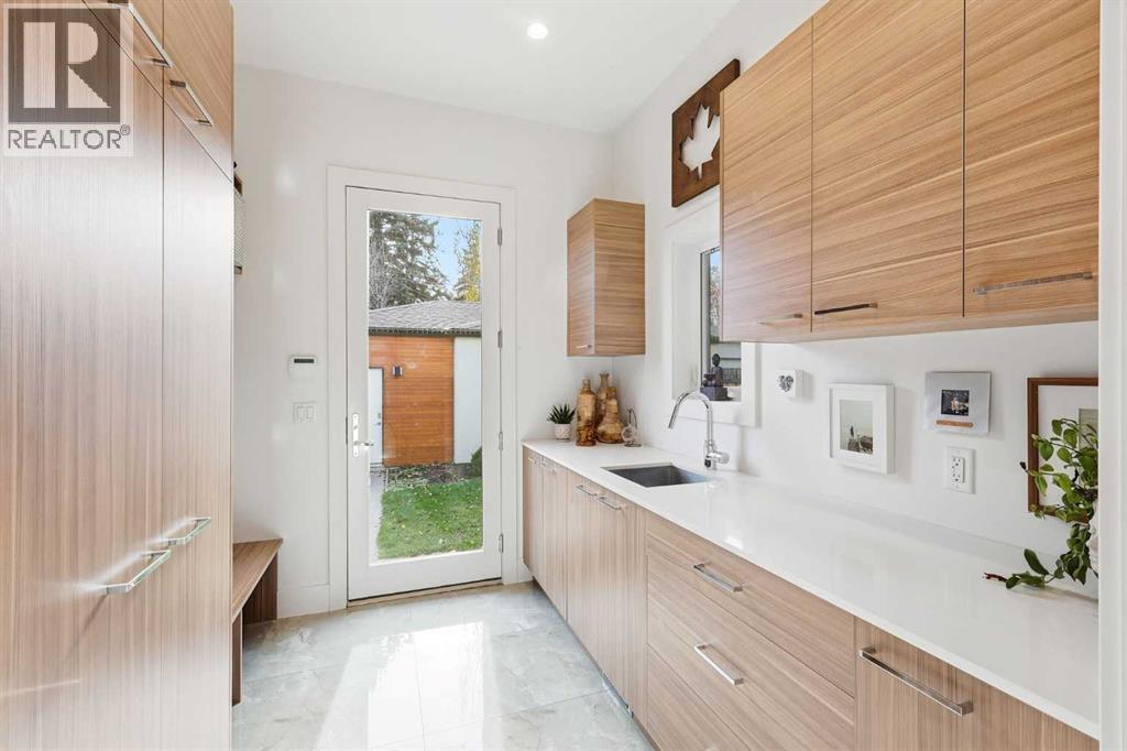 Single Family House for Sale in   Avenue SW Elboya Calgary 