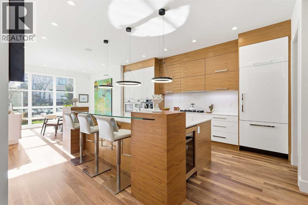 Single Family House for Sale in   Avenue SW Elboya Calgary 